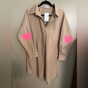 Caryn Lawn Heart Elbow Patch Popover Tunic Tan Pink OSFM NWT